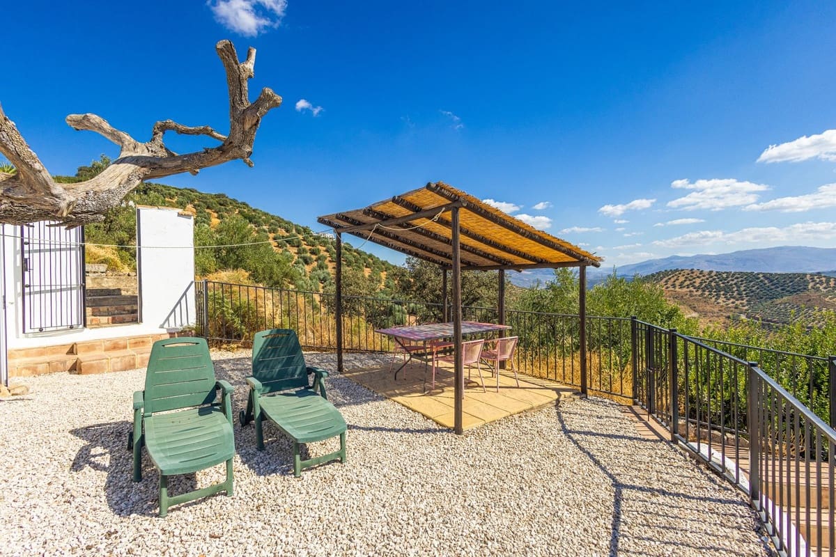 6 Zimmer Villa zu verkaufen in Iznajar mit Pool Garage - 469.000 € (Ref: 10153682)