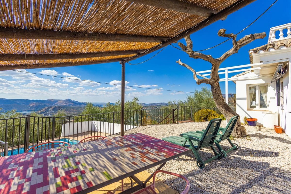 6 Zimmer Villa zu verkaufen in Iznajar mit Pool Garage - 469.000 € (Ref: 10153682)