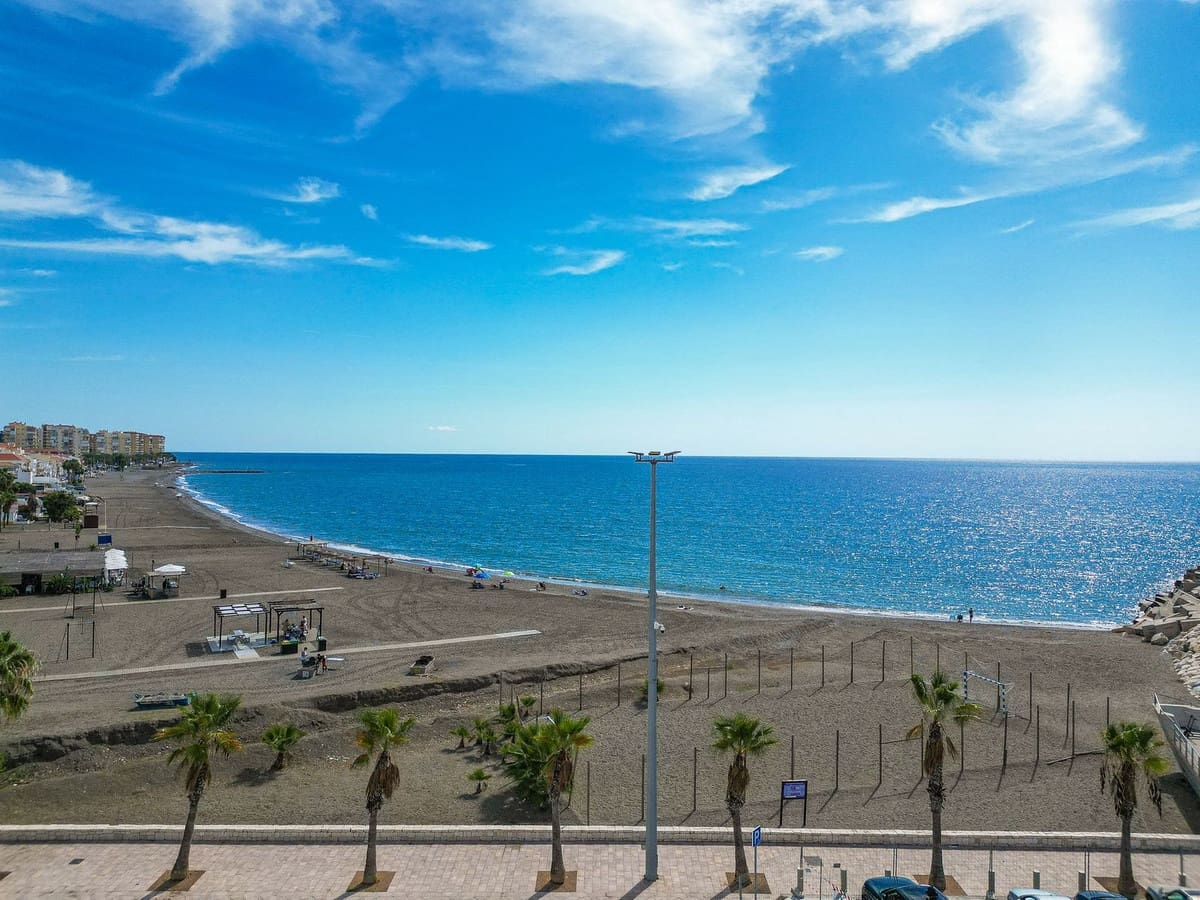 1 quarto Apartamento para venda em Caleta de Velez - 245 000 € (Ref: 10155304)