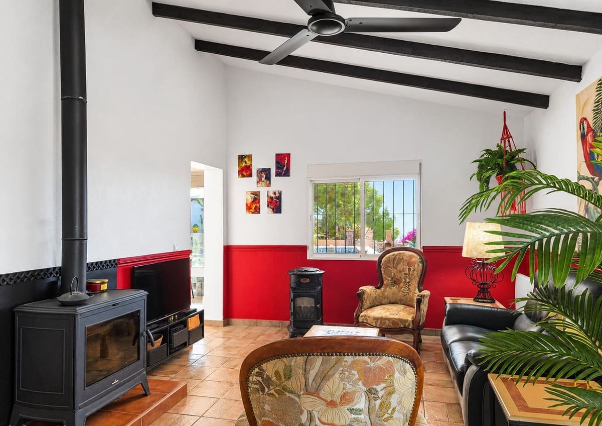 3 camera da letto Villa in vendita in Competa con piscina garage - 590.000 € (Rif: 10158699)