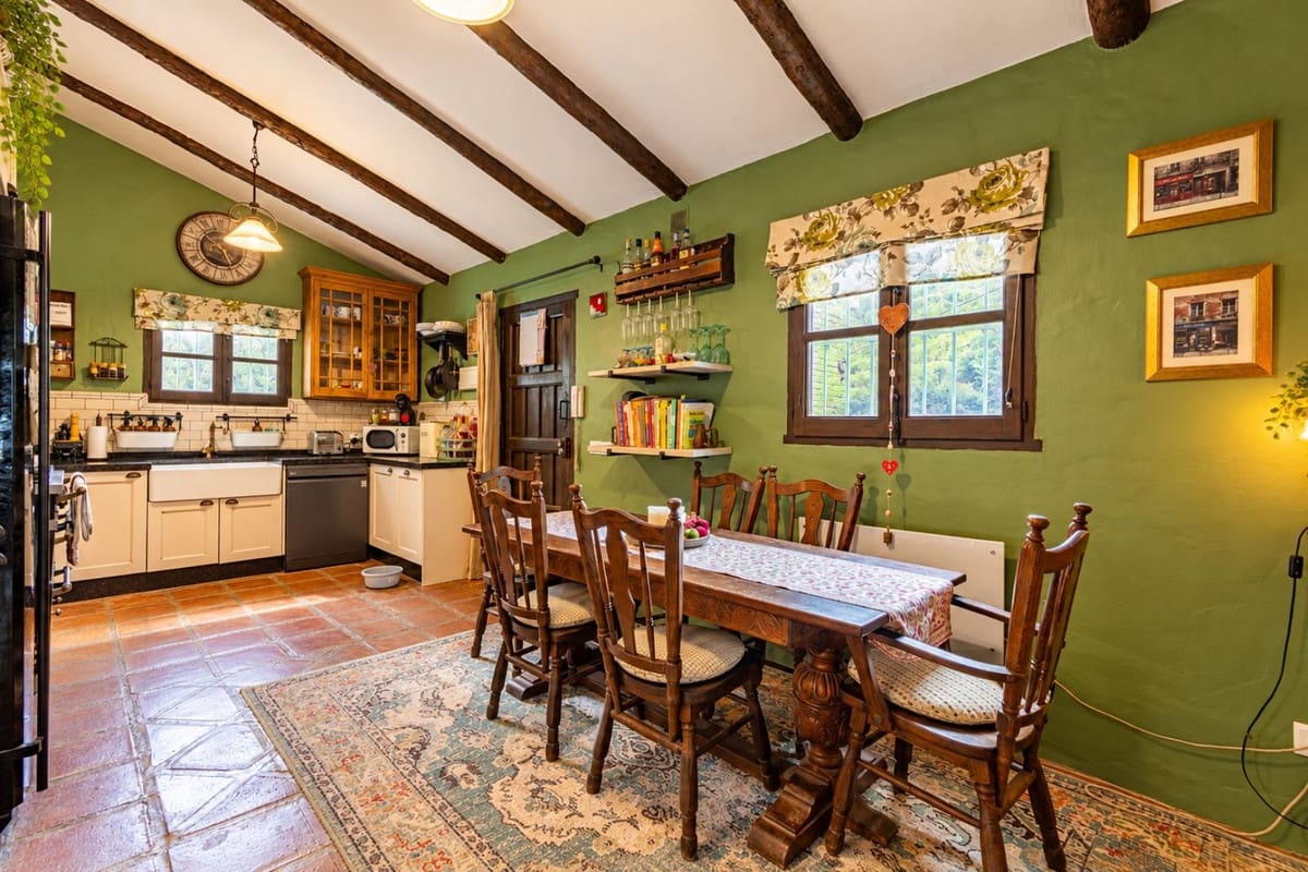 3 soverom Finca/Herregård til salgs i Archez med svømmebasseng garasje - € 375 000 (Ref: 10158768)