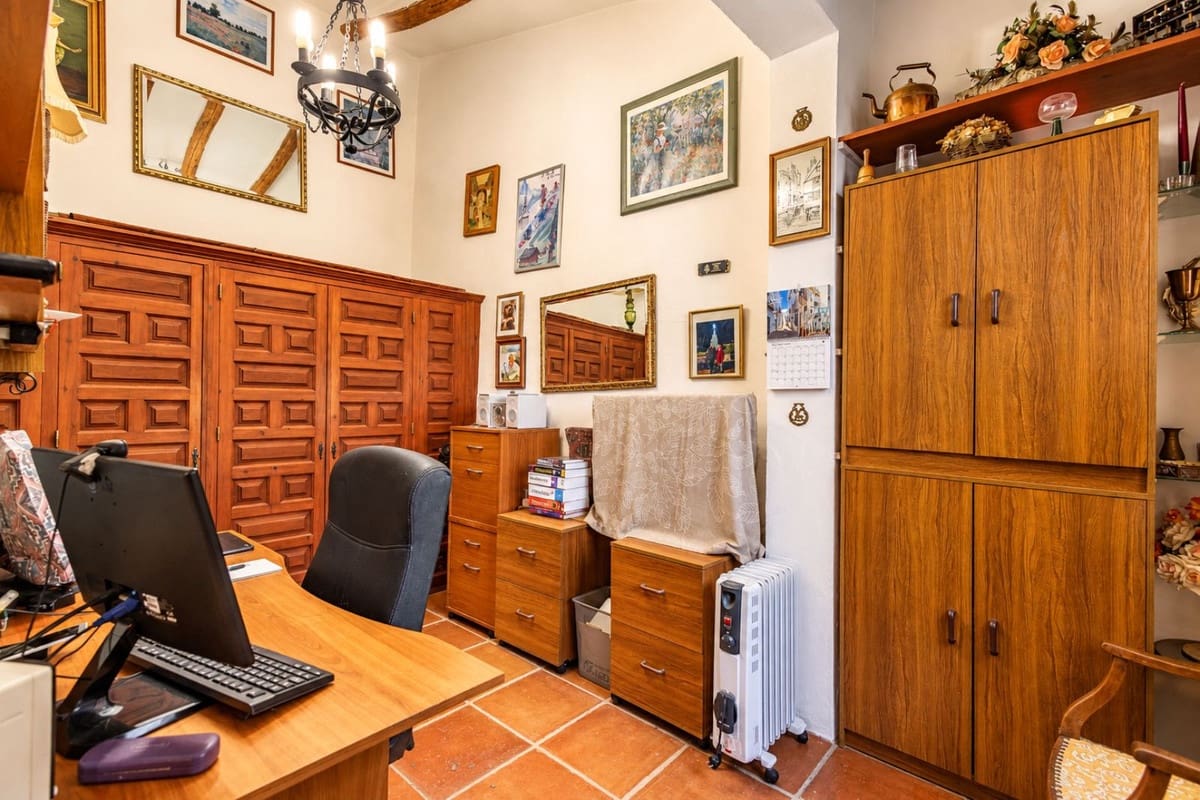 2 bedroom Villa for sale in Competa with pool - € 349,000 (Ref: 10158769)