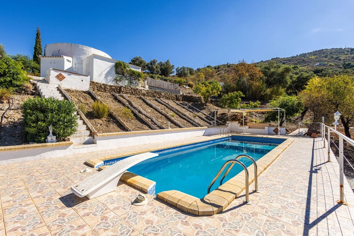 2 bedroom Villa for sale in Competa with pool - € 349,000 (Ref: 10158769)