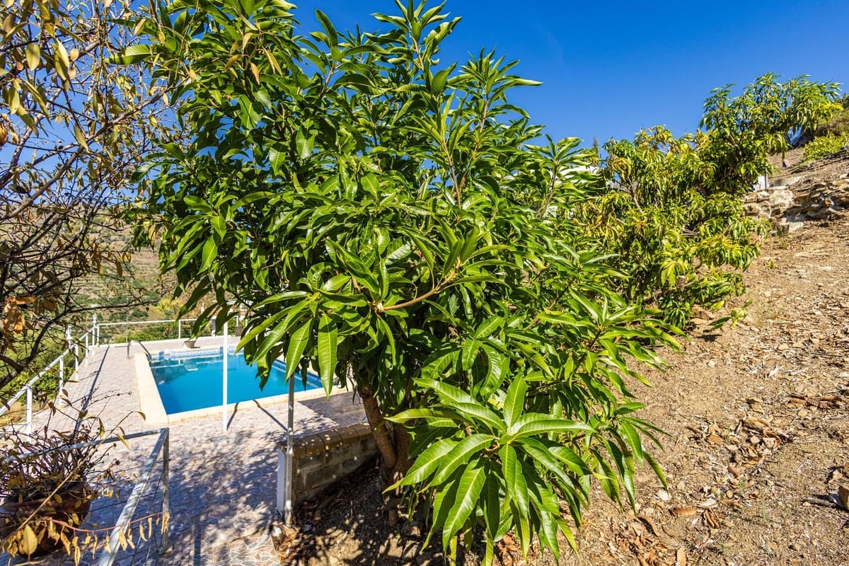 2 bedroom Villa for sale in Competa with pool - € 349,000 (Ref: 10158769)