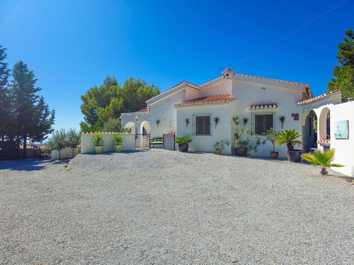 3 sypialnia Willa na sprzedaż w Competa z basenem garażem - 595 000 € (Ref: 10160781)