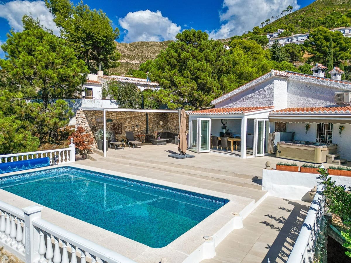 3 sypialnia Willa na sprzedaż w Competa z basenem garażem - 595 000 € (Ref: 10160781)