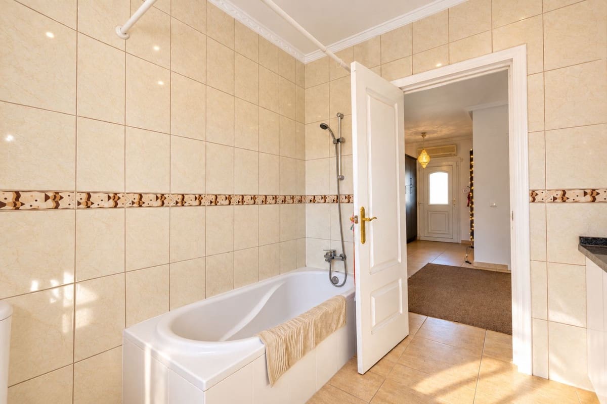 3 sypialnia Willa na sprzedaż w Competa z basenem garażem - 479 000 € (Ref: 10163622)