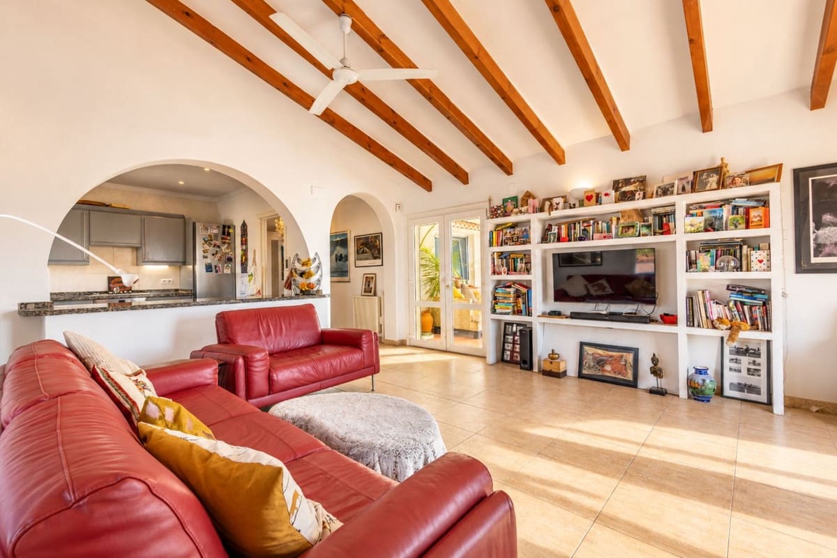3 sypialnia Willa na sprzedaż w Competa z basenem garażem - 479 000 € (Ref: 10163622)
