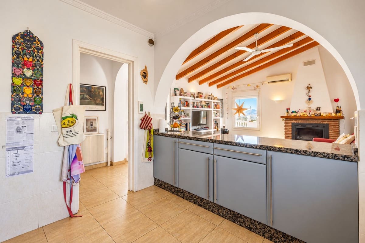 3 sypialnia Willa na sprzedaż w Competa z basenem garażem - 479 000 € (Ref: 10163622)