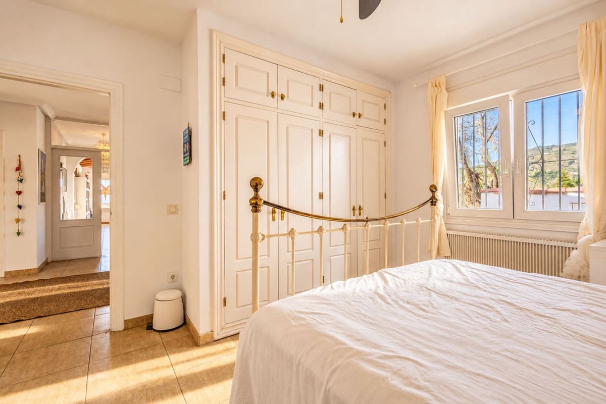3 sypialnia Willa na sprzedaż w Competa z basenem garażem - 479 000 € (Ref: 10163622)