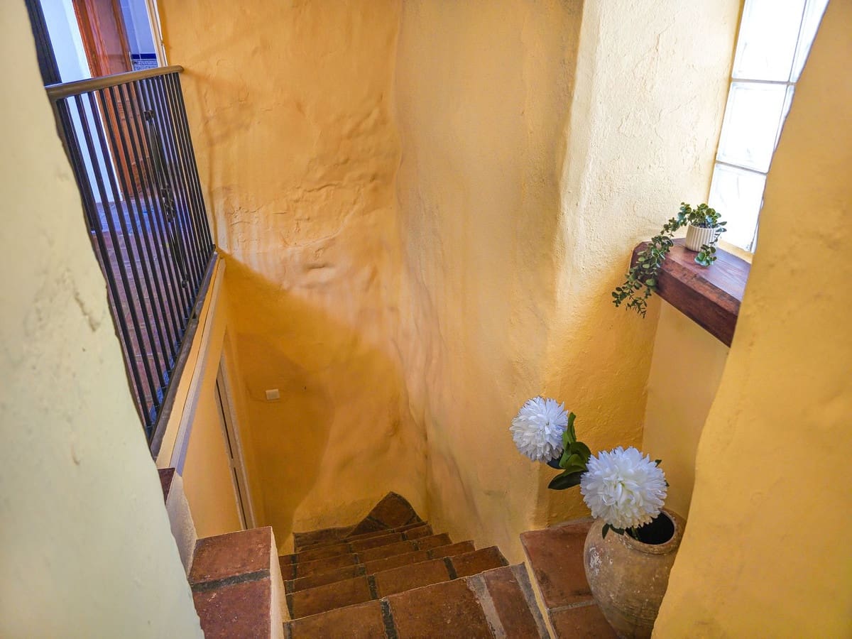 5 bedroom Finca/Country House for sale in Canillas de Albaida with pool garage - € 395,000 (Ref: 10164015)