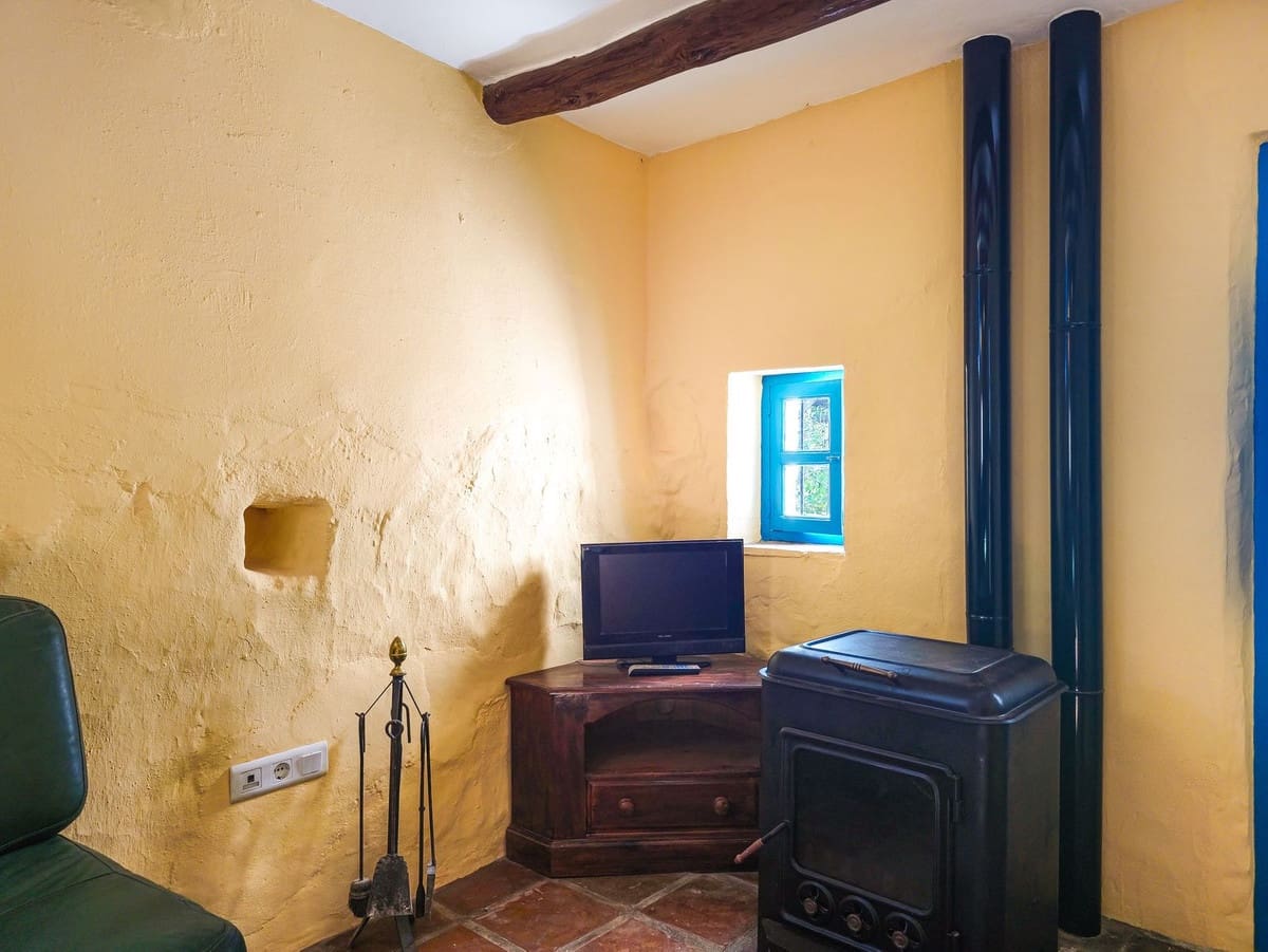 5 bedroom Finca/Country House for sale in Canillas de Albaida with pool garage - € 395,000 (Ref: 10164015)