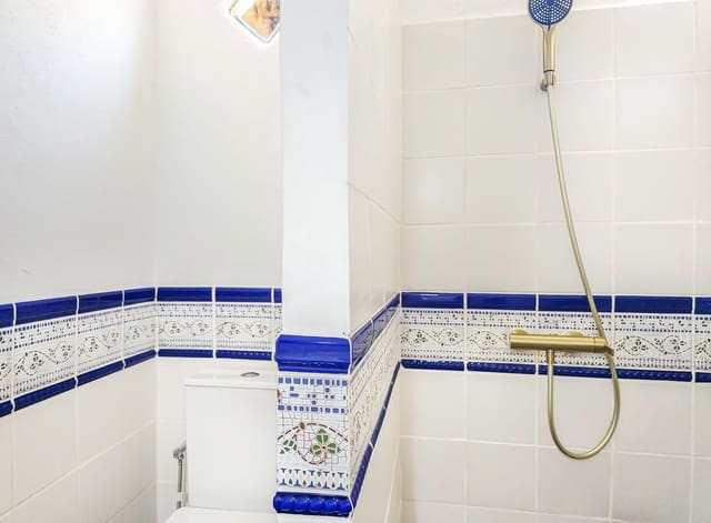5 quarto Quinta/Casa Rural para venda em Canillas de Albaida com piscina garagem - 395 000 € (Ref: 10164015)