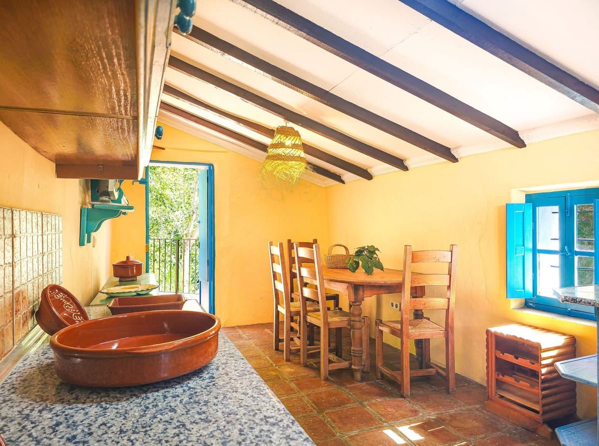 5 bedroom Finca/Country House for sale in Canillas de Albaida with pool garage - € 395,000 (Ref: 10164015)