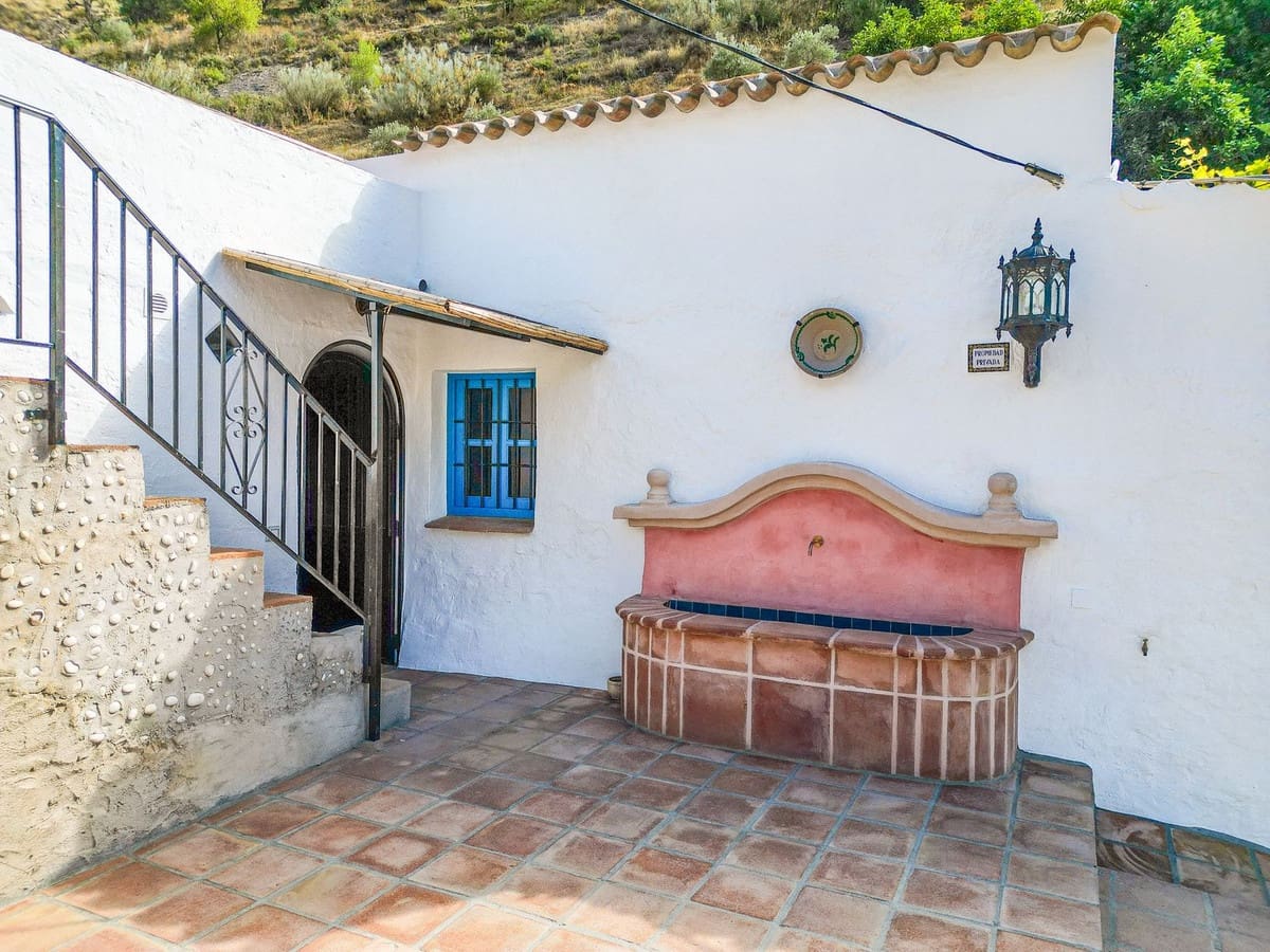 5 bedroom Finca/Country House for sale in Canillas de Albaida with pool garage - € 395,000 (Ref: 10164015)