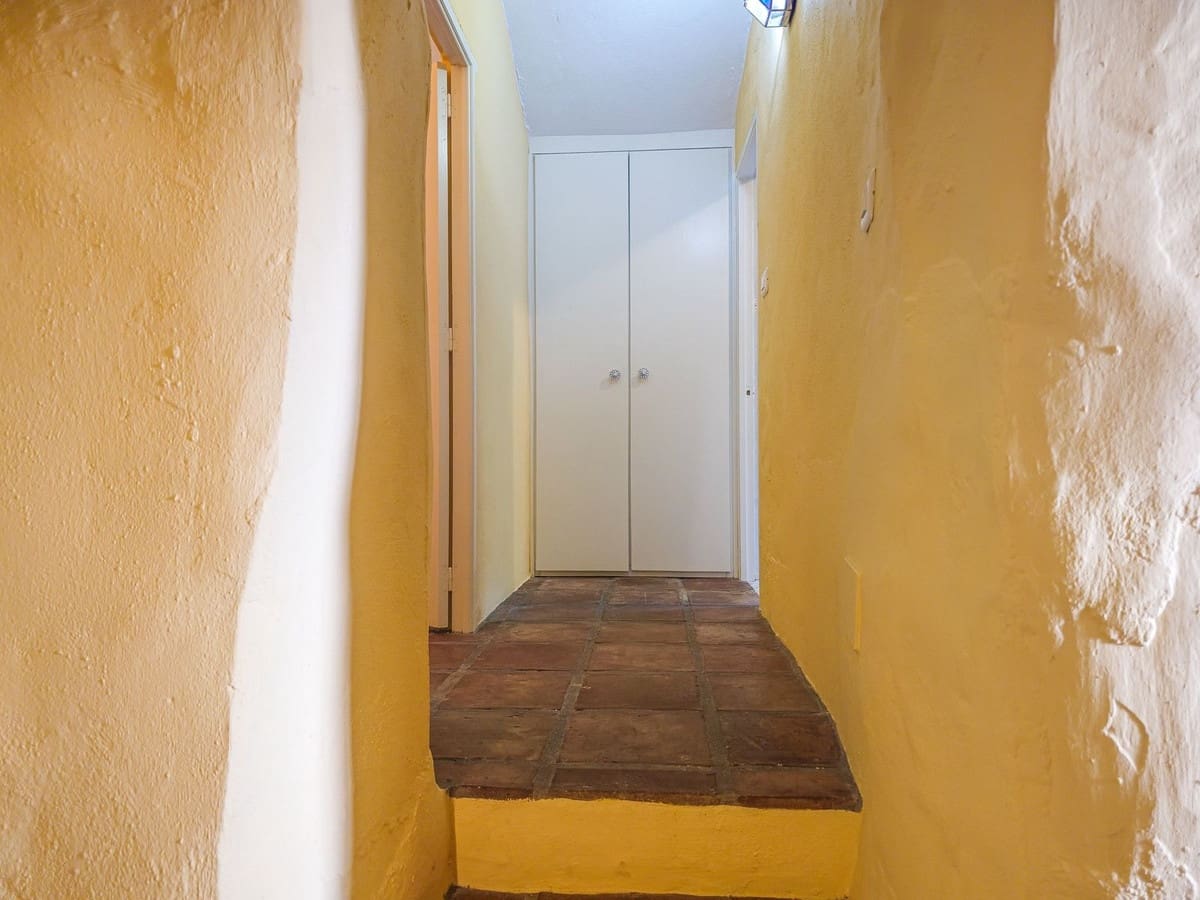 5 bedroom Finca/Country House for sale in Canillas de Albaida with pool garage - € 395,000 (Ref: 10164015)