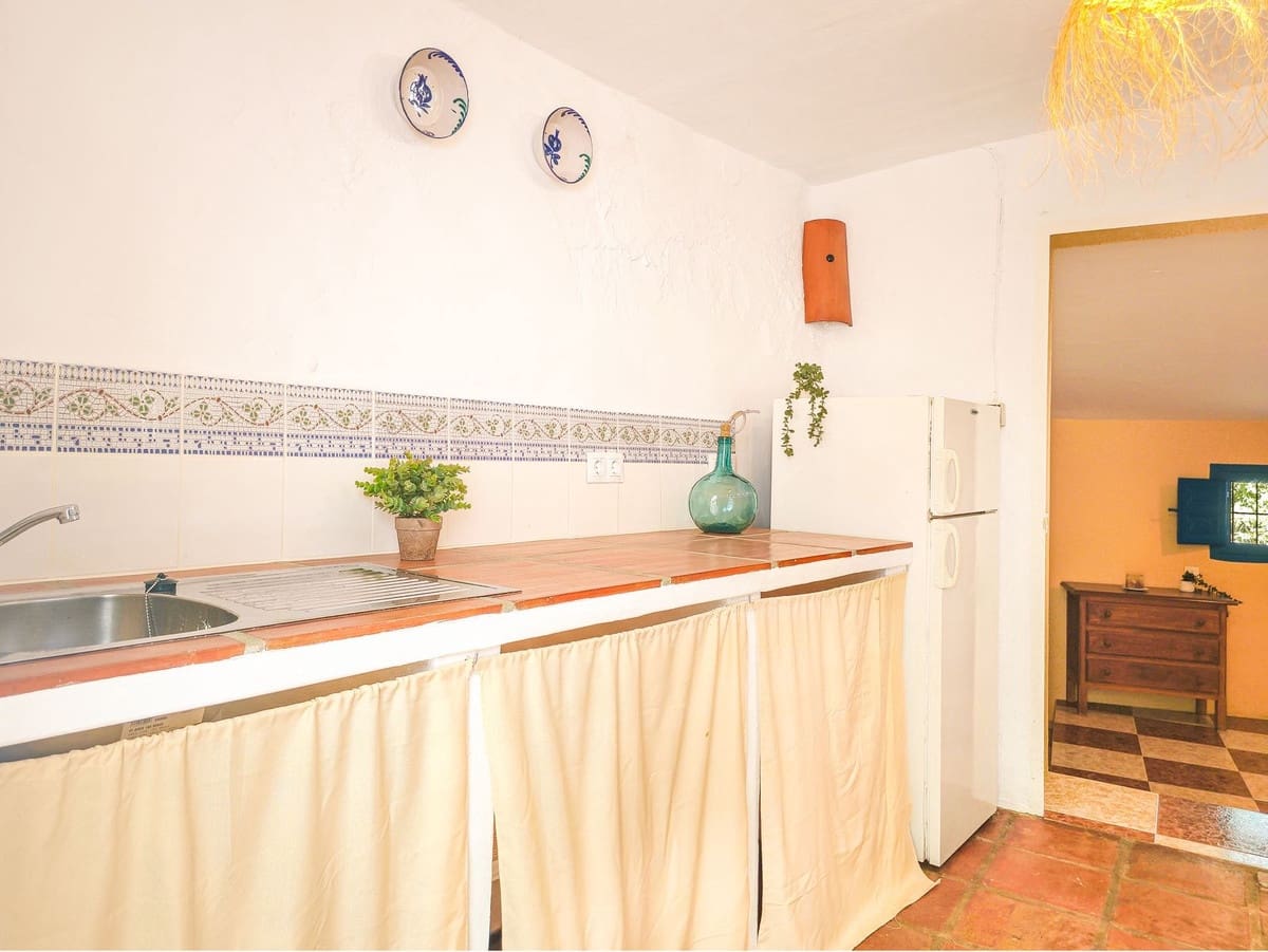 5 bedroom Finca/Country House for sale in Canillas de Albaida with pool garage - € 395,000 (Ref: 10164015)