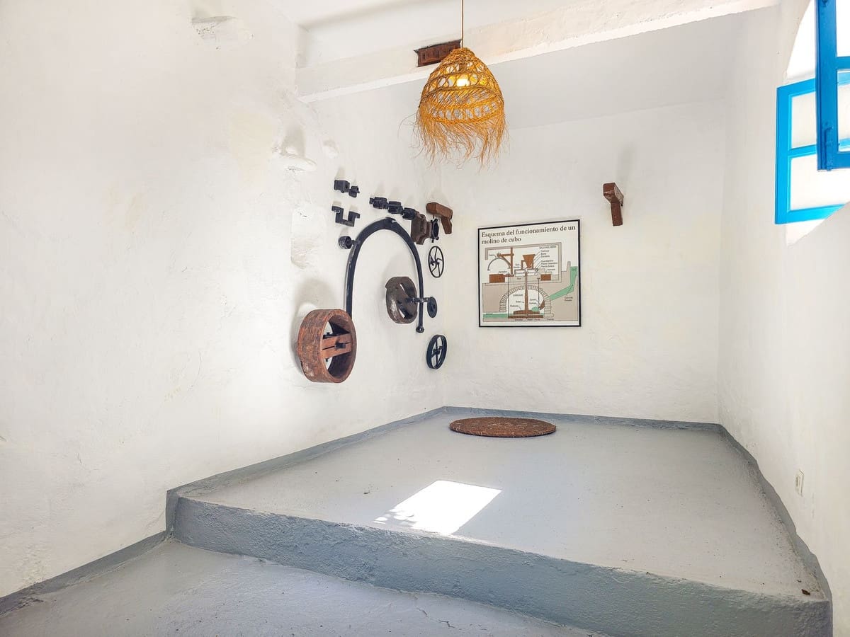 5 bedroom Finca/Country House for sale in Canillas de Albaida with pool garage - € 395,000 (Ref: 10164015)