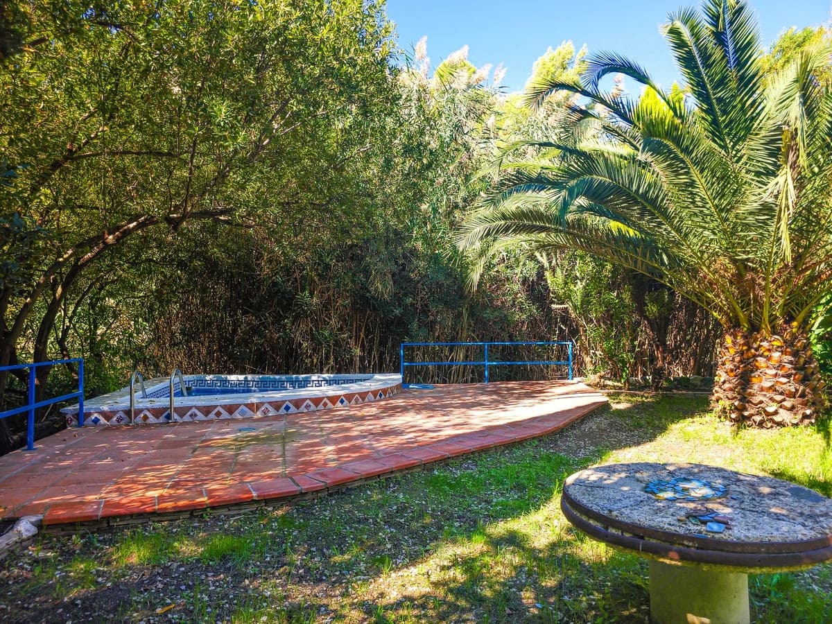 5 bedroom Finca/Country House for sale in Canillas de Albaida with pool garage - € 395,000 (Ref: 10164015)