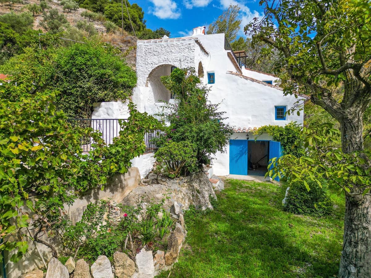 5 bedroom Finca/Country House for sale in Canillas de Albaida with pool garage - € 395,000 (Ref: 10164015)