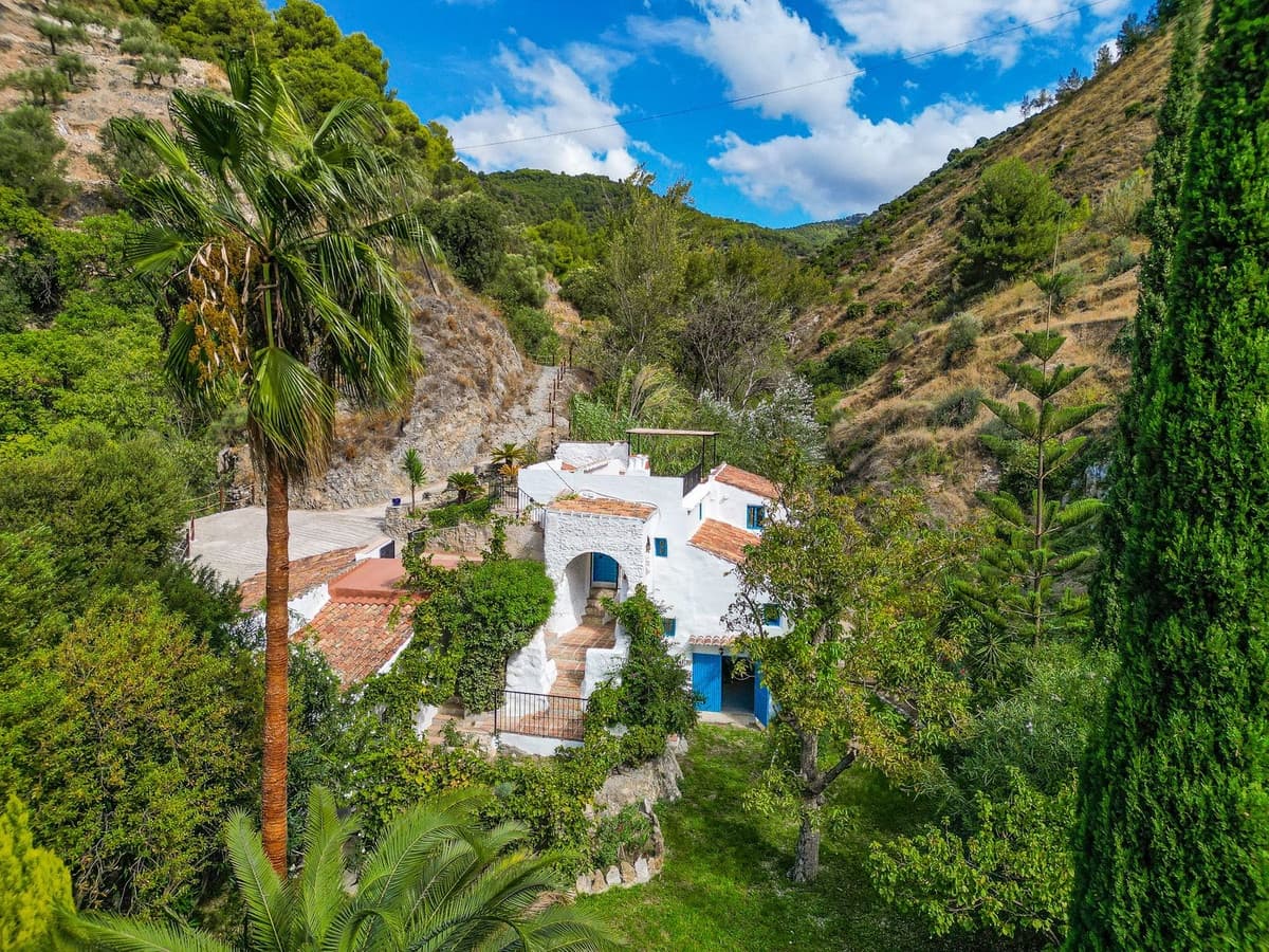 5 bedroom Finca/Country House for sale in Canillas de Albaida with pool garage - € 395,000 (Ref: 10164015)