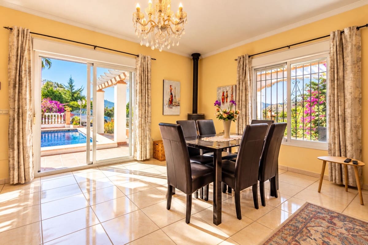 3 Zimmer Villa zu verkaufen in Competa mit Pool Garage - 849.000 € (Ref: 10172285)