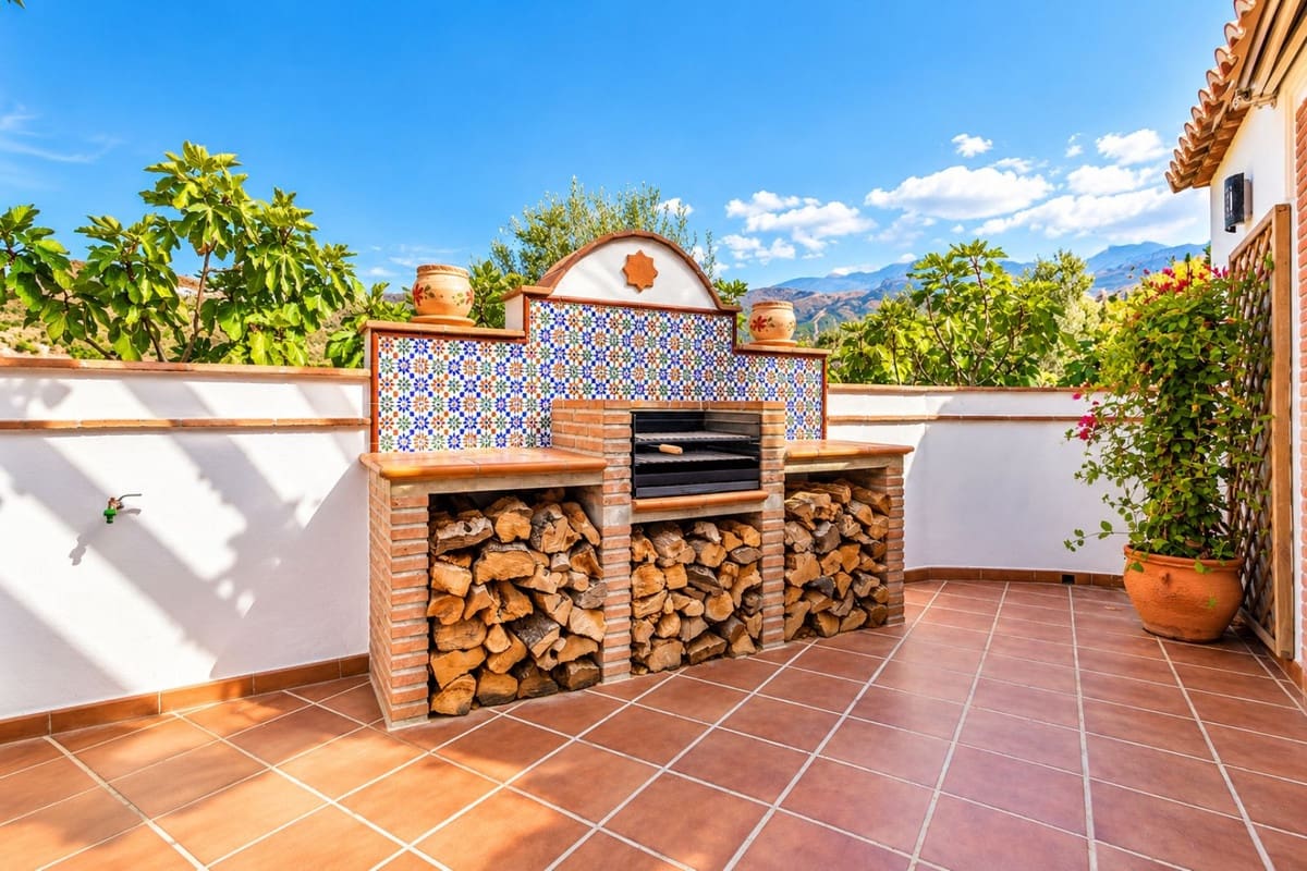 3 Zimmer Villa zu verkaufen in Competa mit Pool Garage - 849.000 € (Ref: 10172285)
