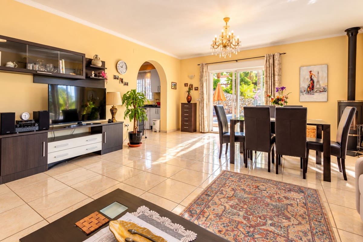 3 Zimmer Villa zu verkaufen in Competa mit Pool Garage - 849.000 € (Ref: 10172285)