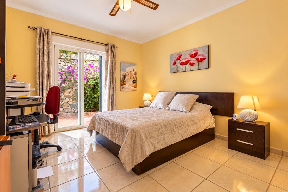 3 Zimmer Villa zu verkaufen in Competa mit Pool Garage - 849.000 € (Ref: 10172285)