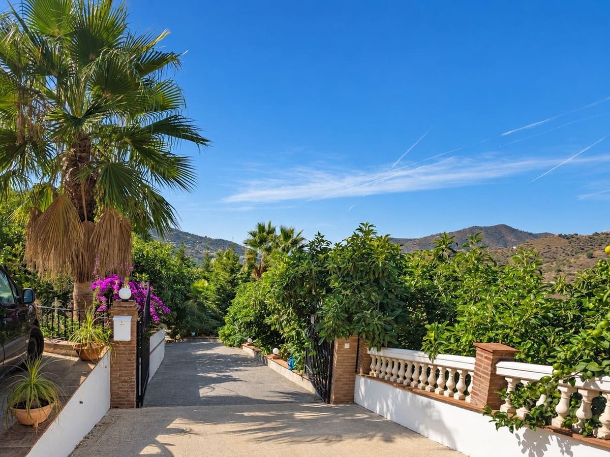 3 Zimmer Villa zu verkaufen in Competa mit Pool Garage - 849.000 € (Ref: 10172285)