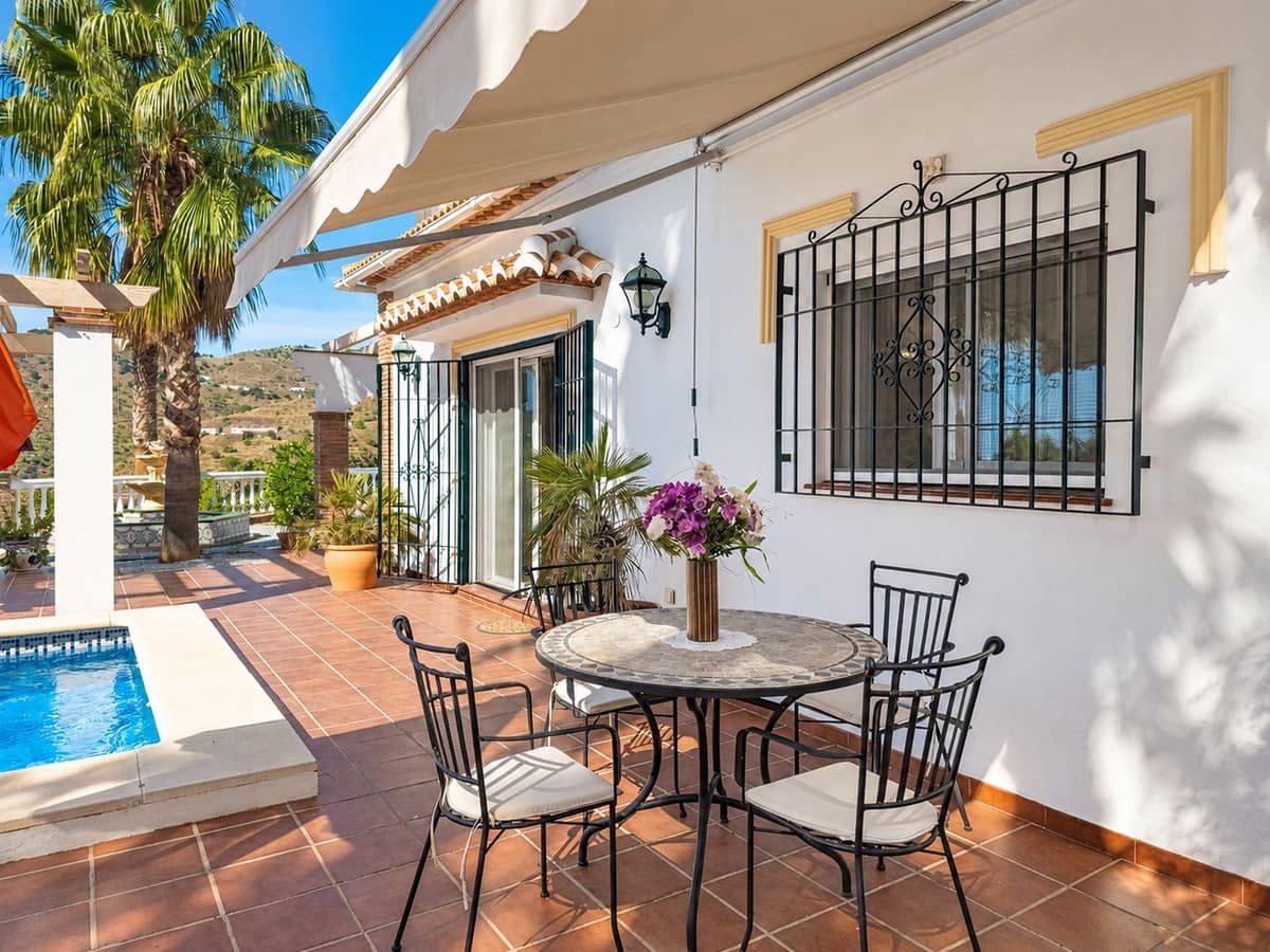 3 Zimmer Villa zu verkaufen in Competa mit Pool Garage - 849.000 € (Ref: 10172285)