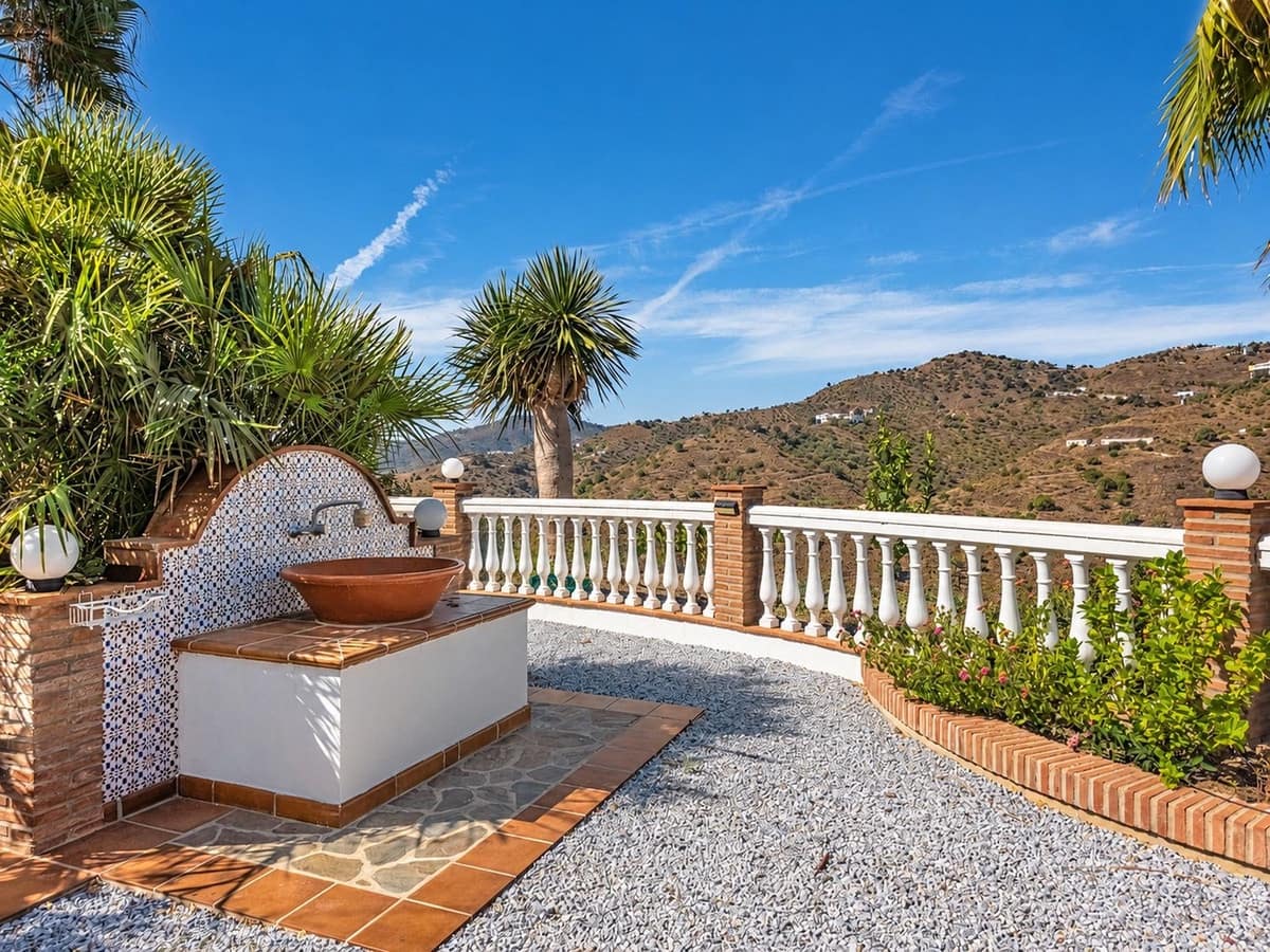 3 Zimmer Villa zu verkaufen in Competa mit Pool Garage - 849.000 € (Ref: 10172285)