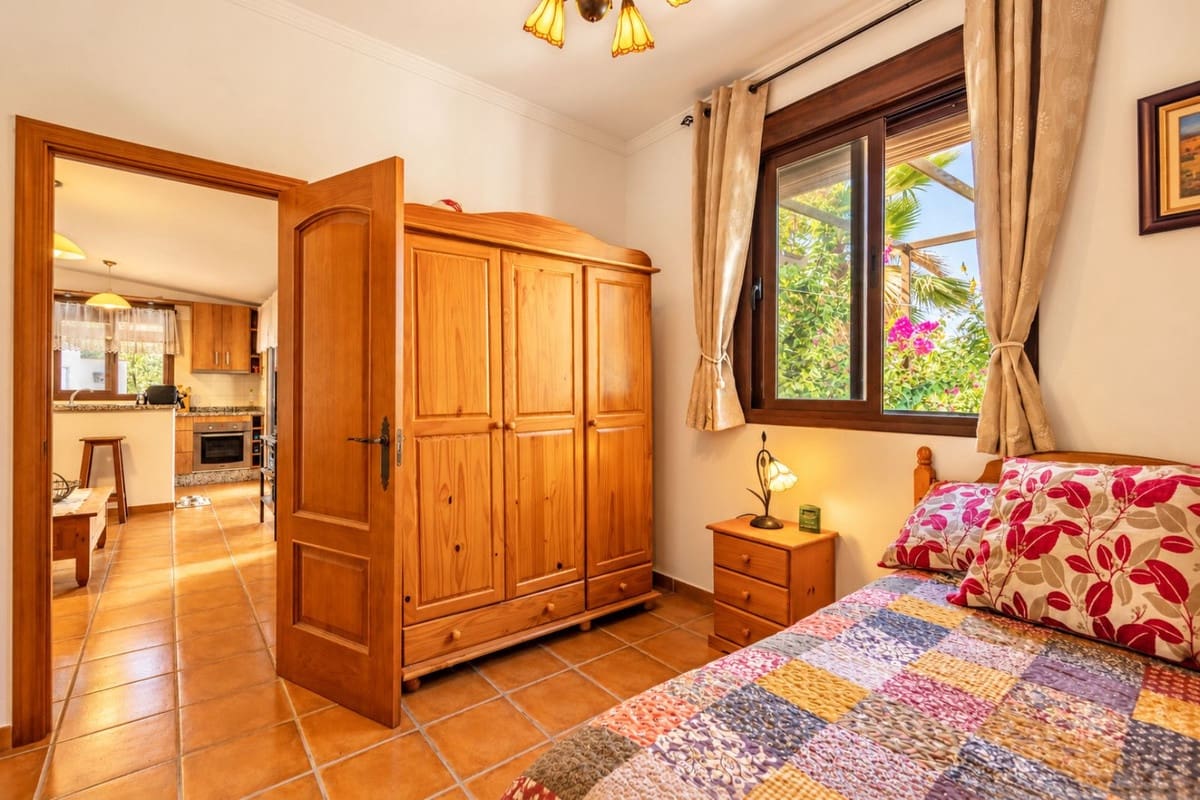 7 sypialnia Willa na sprzedaż w Competa z basenem garażem - 1 399 000 € (Ref: 10172286)