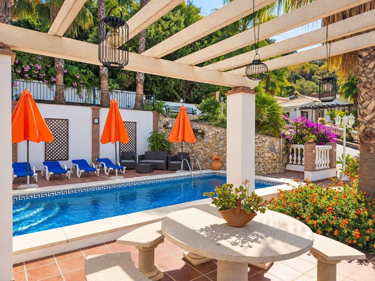7 sypialnia Willa na sprzedaż w Competa z basenem garażem - 1 399 000 € (Ref: 10172286)