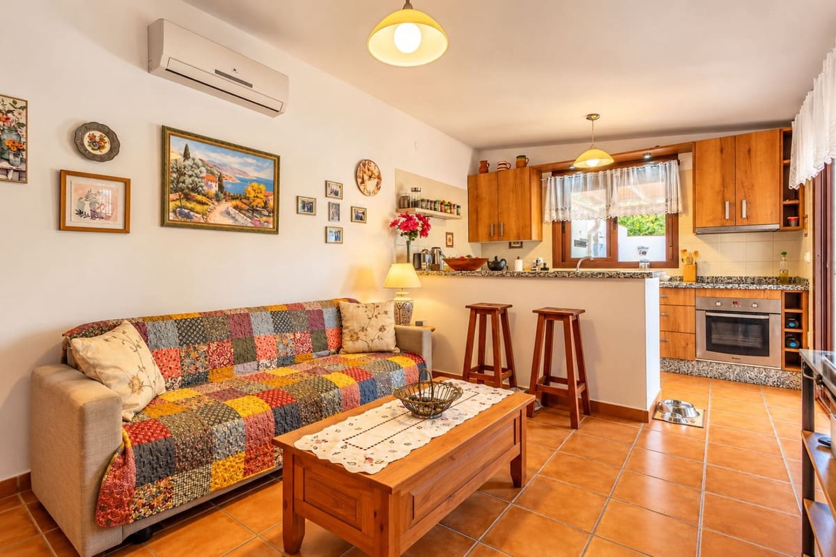 7 sypialnia Willa na sprzedaż w Competa z basenem garażem - 1 399 000 € (Ref: 10172286)