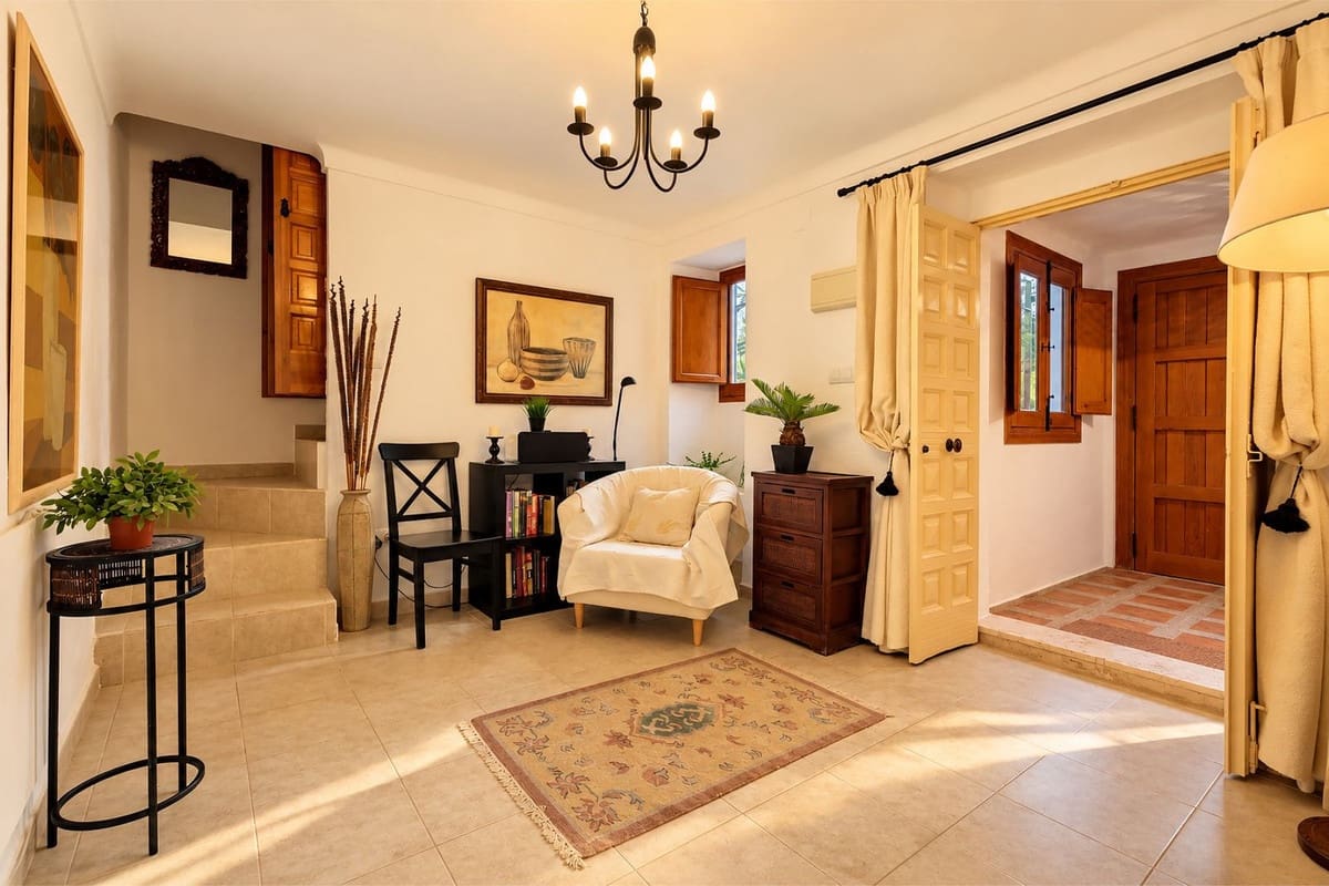 5 slaapkamer Villa te koop in Iznajar met zwembad garage - € 375.000 (Ref: 10175468)