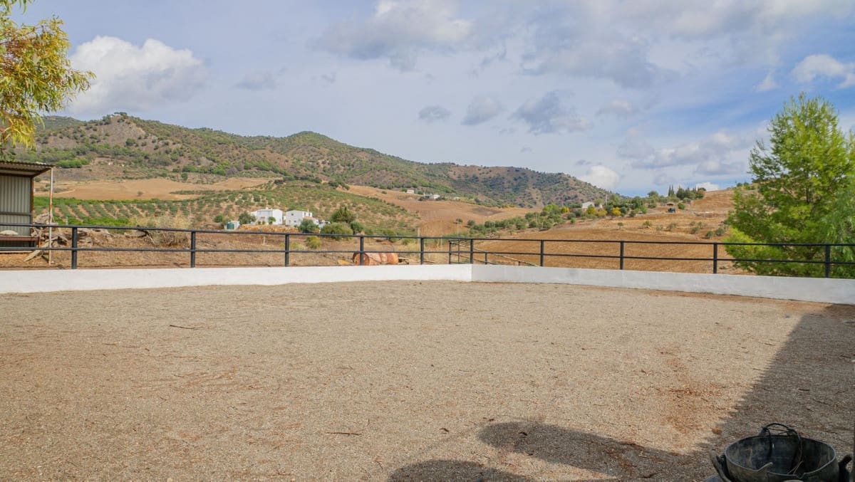 6 chambre Finca/Maison de Campagne à vendre à Alora avec piscine garage - 440 000 € (Ref: 10175469)