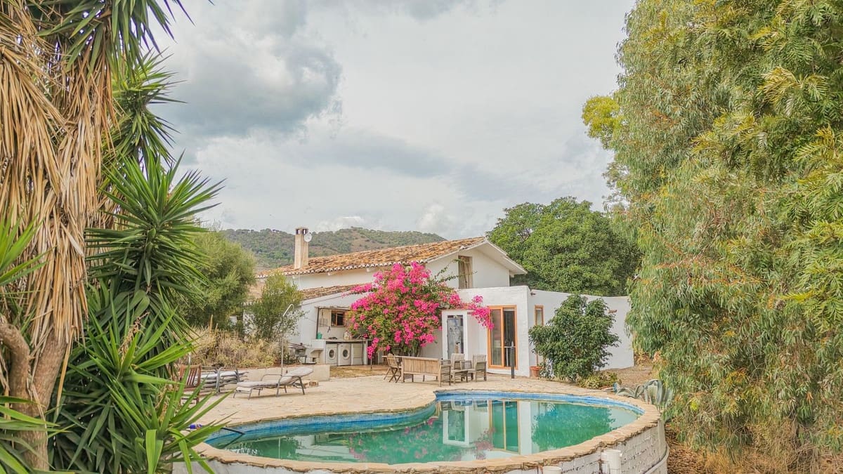 6 chambre Finca/Maison de Campagne à vendre à Alora avec piscine garage - 440 000 € (Ref: 10175469)