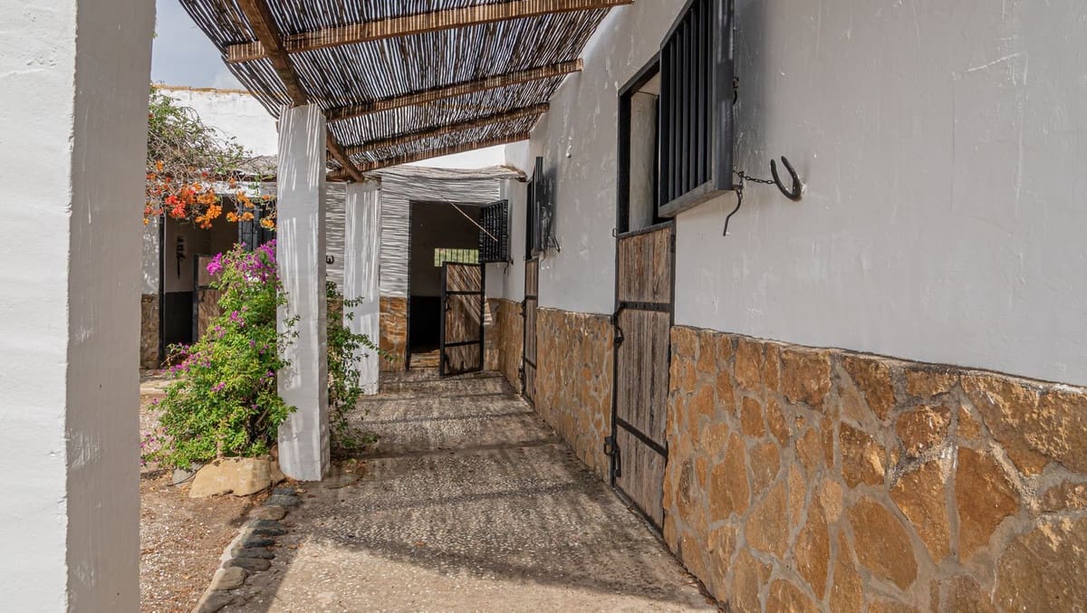 6 chambre Finca/Maison de Campagne à vendre à Alora avec piscine garage - 440 000 € (Ref: 10175469)