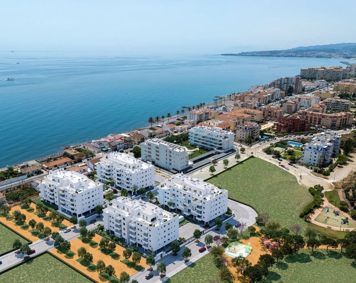 2 sypialnia Apartament na sprzedaż w Algarrobo Costa z basenem garażem - 258 000 € (Ref: 10175749)