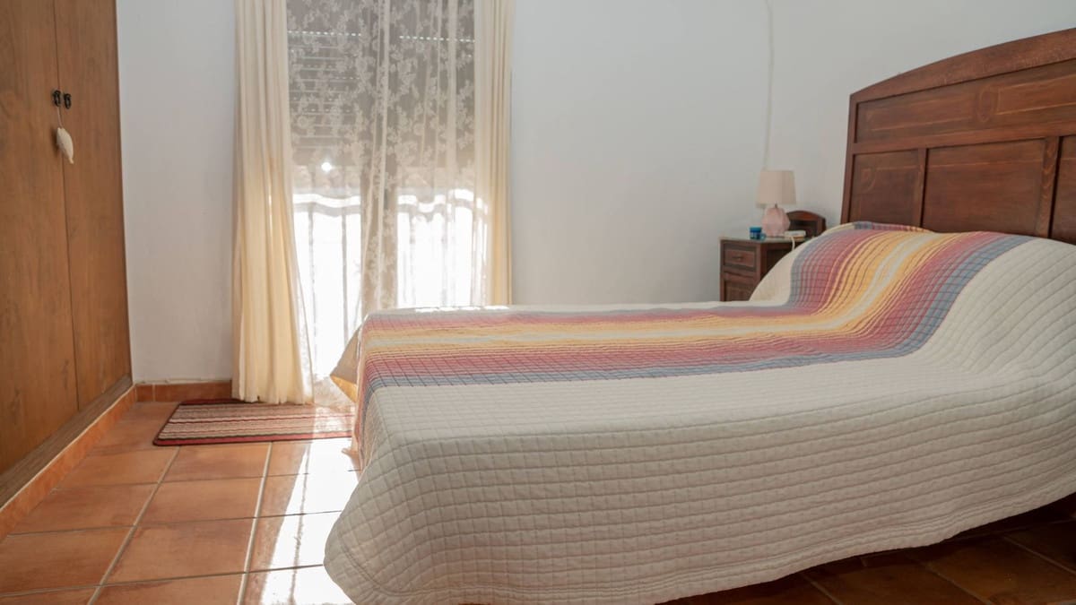Casa de 3 habitaciones en Alora en venta - 190.000 € (Ref: 10177481)