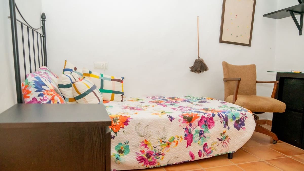Casa de 3 habitaciones en Alora en venta - 190.000 € (Ref: 10177481)