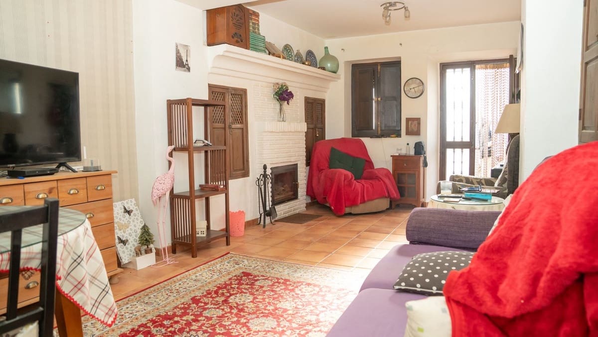 Casa de 3 habitaciones en Alora en venta - 190.000 € (Ref: 10177481)