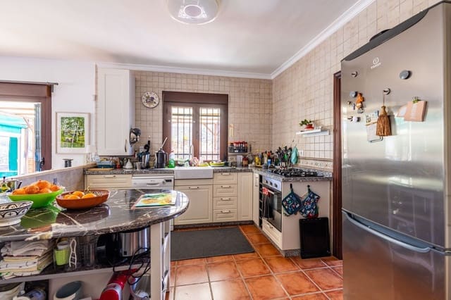 3 soveværelse Finca/Landehus til salg i Villanueva de Algaidas med swimmingpool garage - € 250.000 (Ref: 10183971)