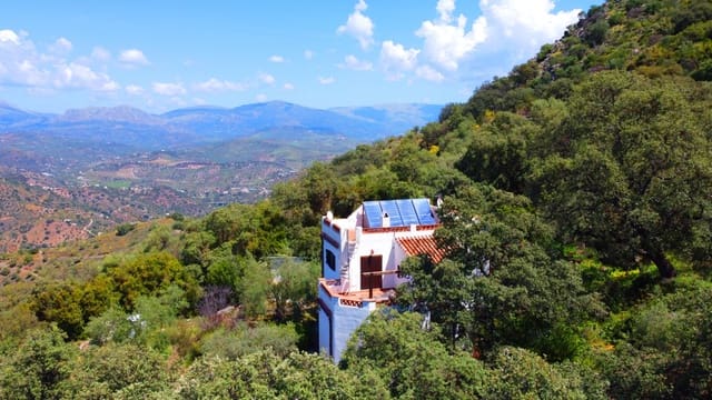 4 Zimmer Villa zu verkaufen in Comares mit Garage - 356.000 € (Ref: 8410134)