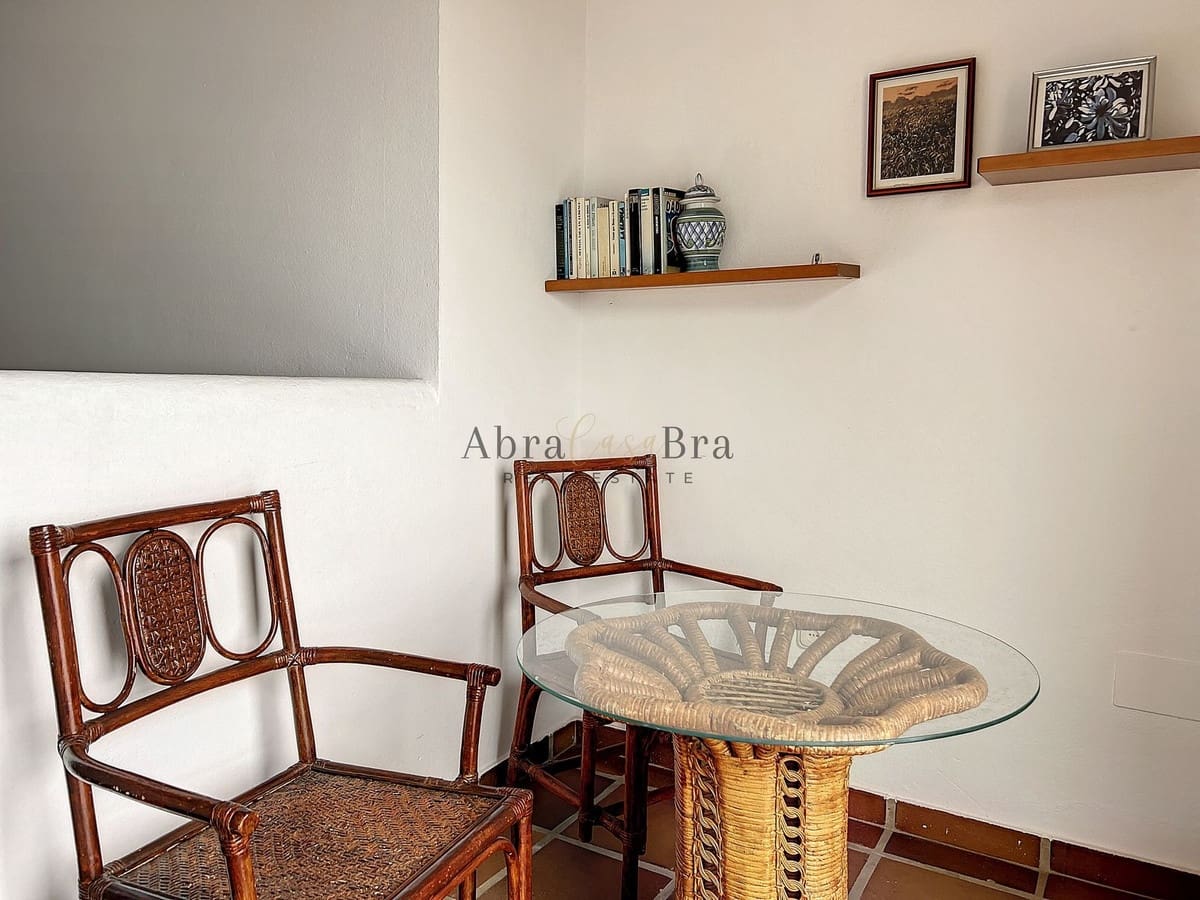 4 slaapkamer Halfvrijstaande villa te koop in Comares met garage - € 250.000 (Ref: 8410136)