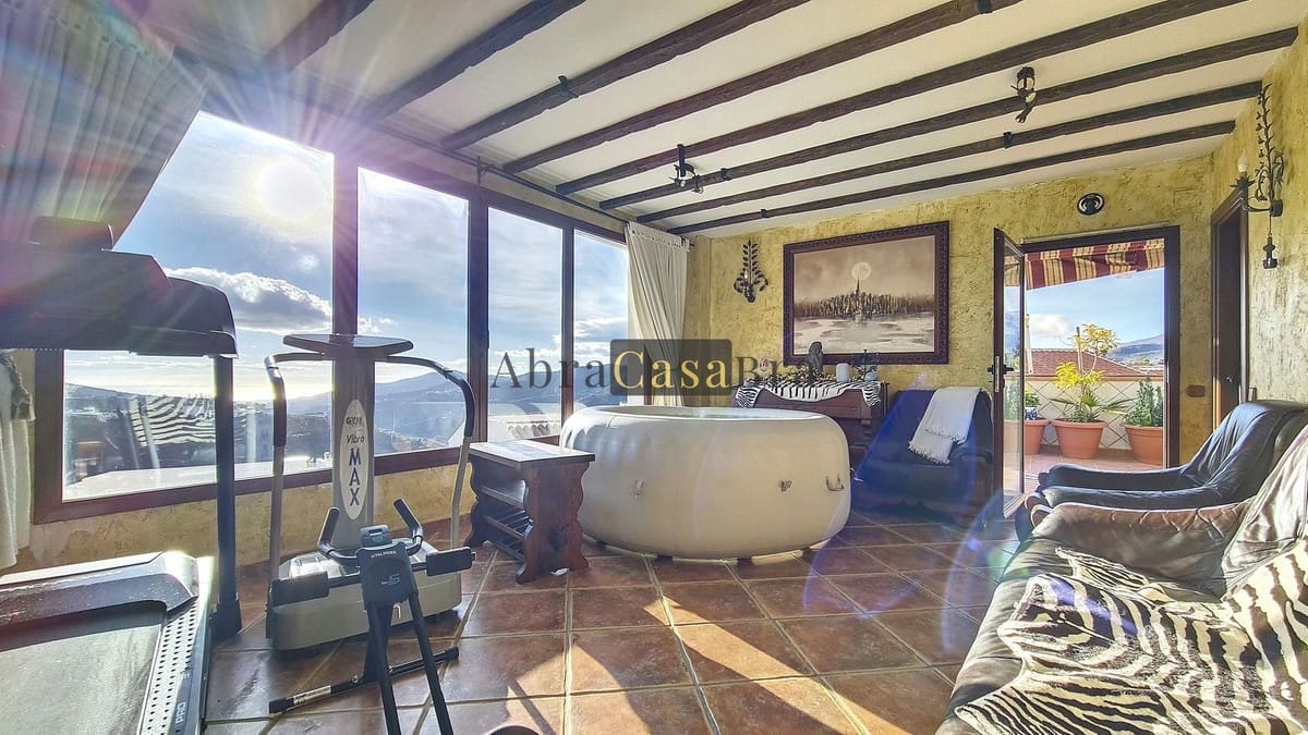 4 Zimmer Haus zu verkaufen in Competa mit Pool Garage - 470.000 € (Ref: 8410142)