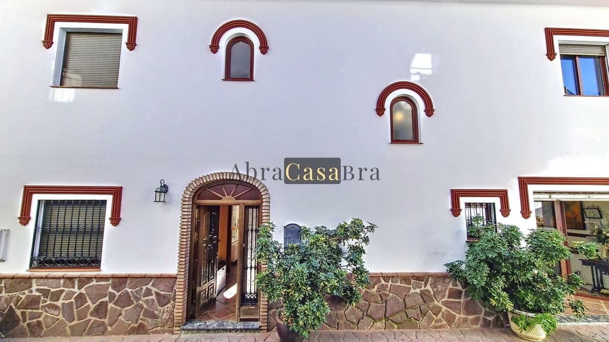 4 Zimmer Haus zu verkaufen in Competa mit Pool Garage - 470.000 € (Ref: 8410142)