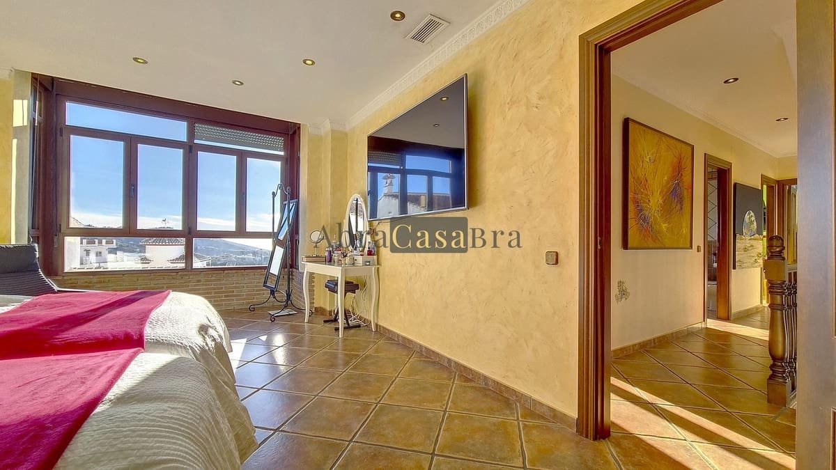 4 Zimmer Haus zu verkaufen in Competa mit Pool Garage - 470.000 € (Ref: 8410142)