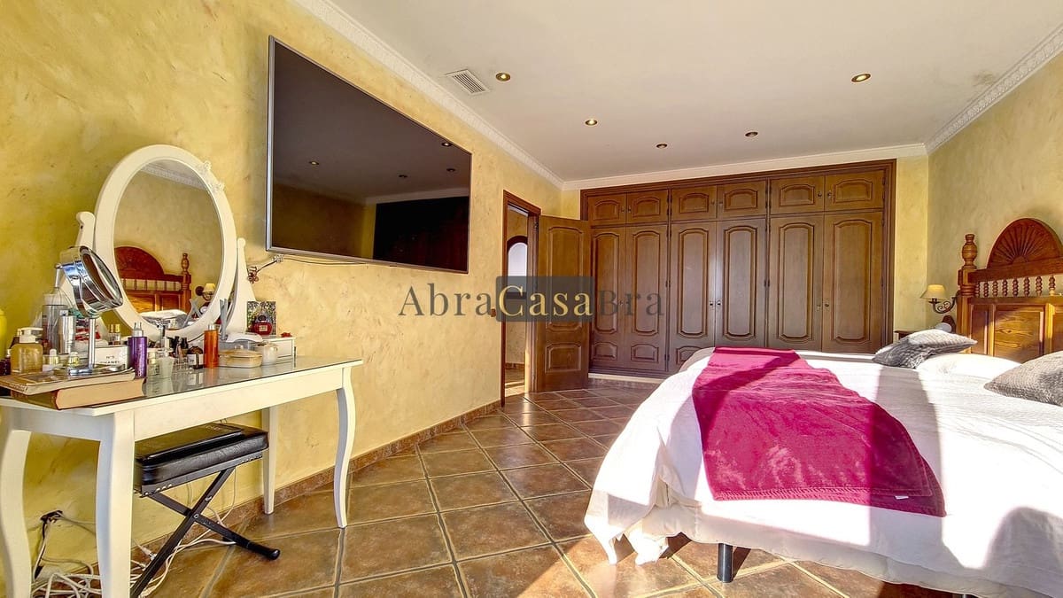 4 Zimmer Haus zu verkaufen in Competa mit Pool Garage - 470.000 € (Ref: 8410142)